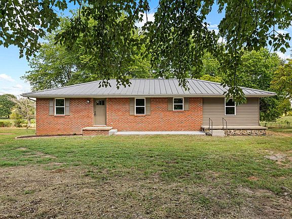 3rd image of 1232 County Road 53
