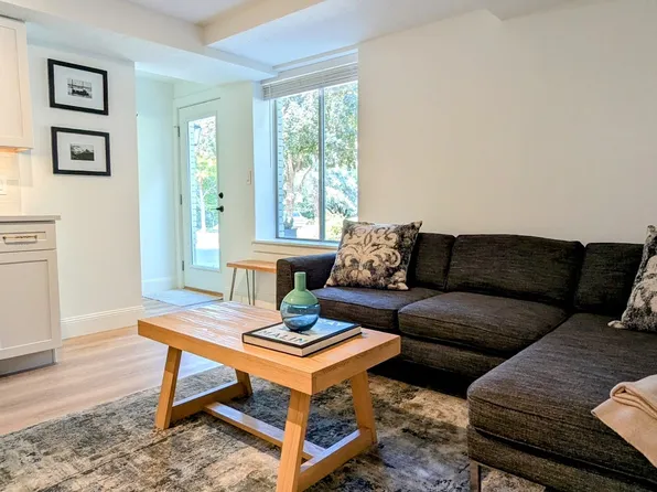 3968 E Prospector Dr, Salt Lake City, UT 84121