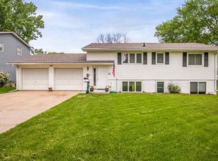 1175 Leona Ave, Waterloo, IA 50702