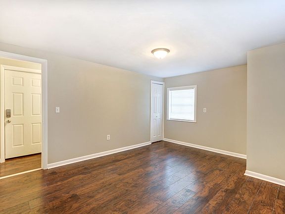 2nd image of 634 E Park Ave #B