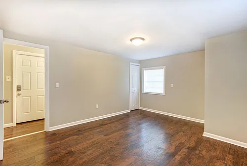 634 East Park Avenue Photo 1
