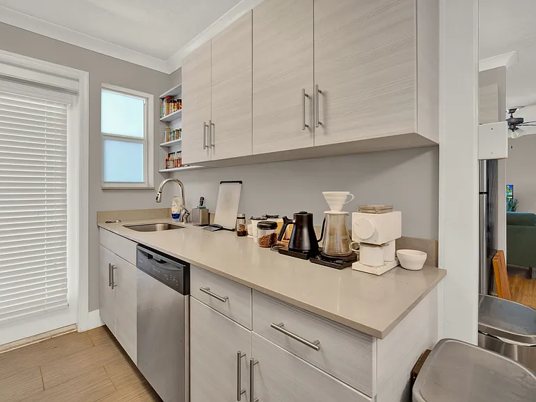 216 Calabria Ave #11 — Photo 6