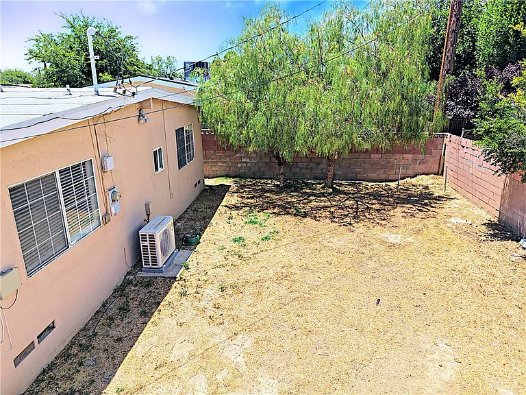 815 W Avenue H7 — Photo 39