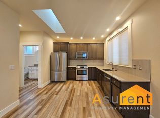 241 7th St, Ashland, OR 97520