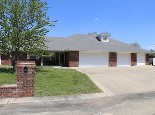 1303 21st Pl NE, Miami, OK 74354