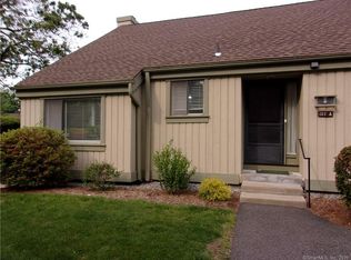 137 Heritage Vlg #A, Southbury, CT 06488