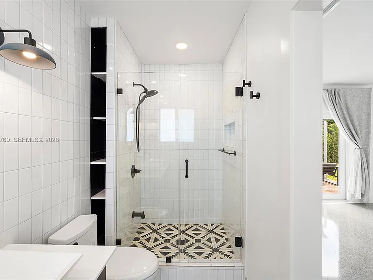 415 Navarre Ave — Photo 17