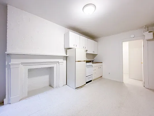 Rented by City Connections Realty | media 14