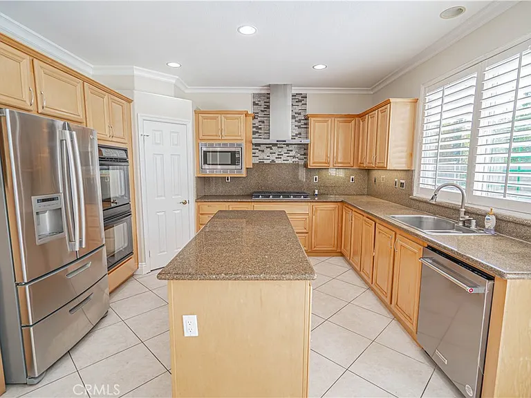 25910 Tennyson Ln — Photo 21