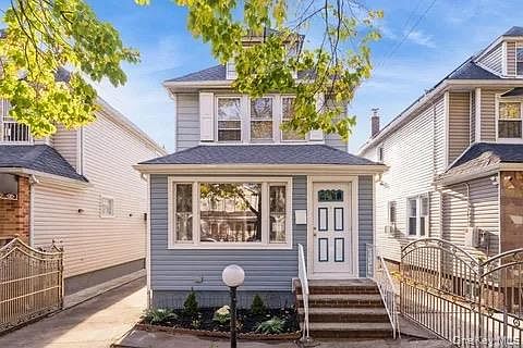 1st image of 10930 142nd Street
