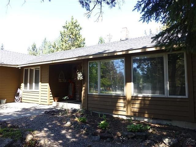 1st image of 1740 NE Woodridge Ln