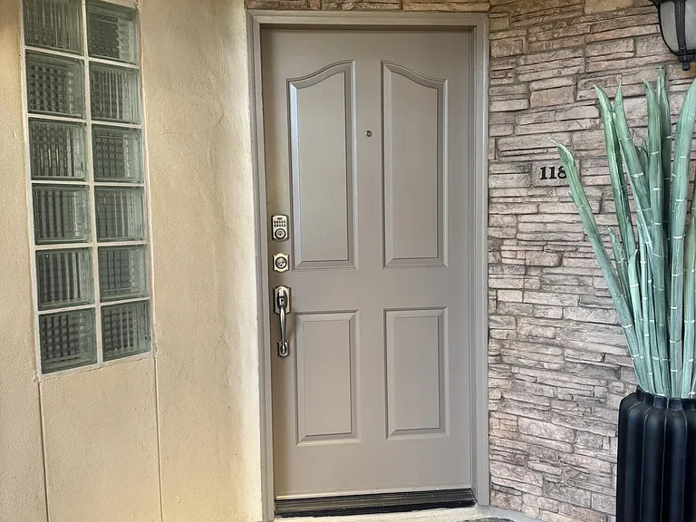 3235 E Camelback Rd #118 — Photo 2