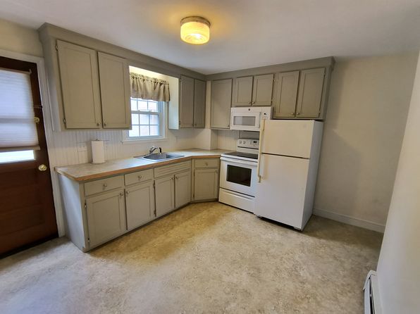 75 Collins St APT 2