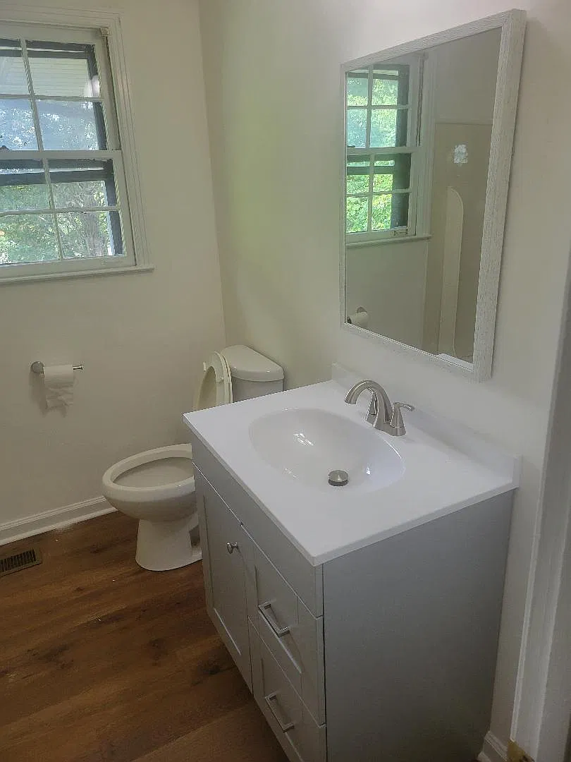 3 bed, 1.0 bath, 1428 sqft, $1,799 — Photo 4