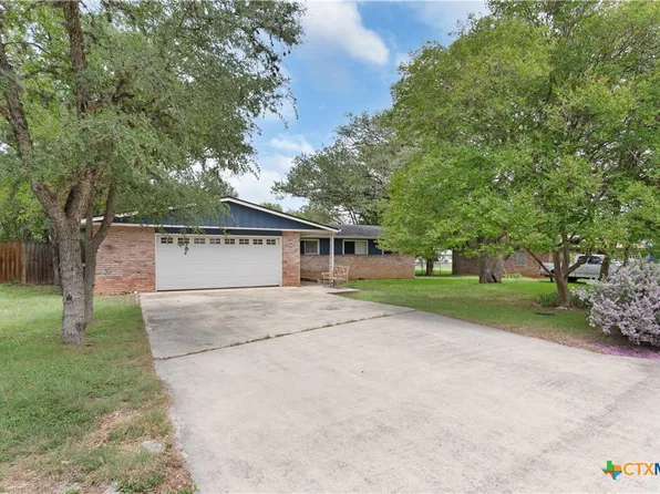 614 Dartmouth St, San Marcos, TX 78666