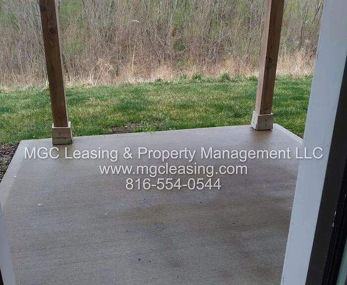 9324 N Main St — Photo 28