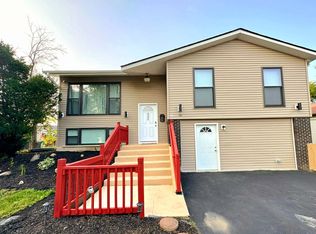 2204 Hiawatha Pkwy, Woodridge, IL