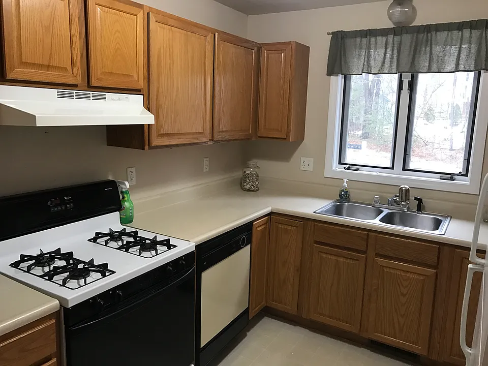 Kitchen, Appliances stay