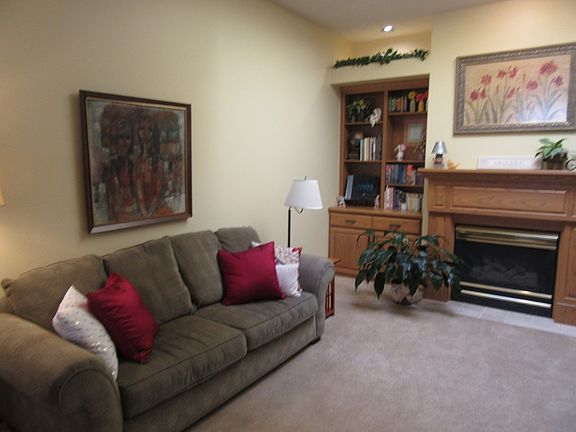 3rd image of 2814 Brentwood Blvd