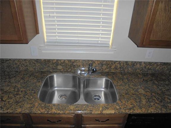 5th image of 9121 Cheswick Dr