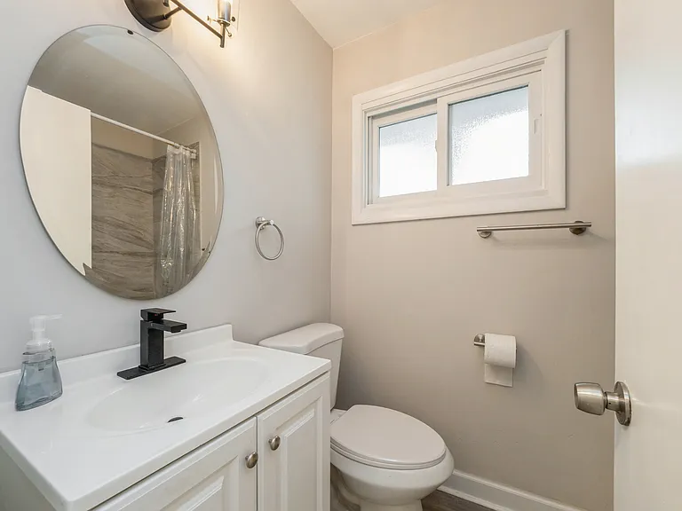 29 S Ash St — Photo 14