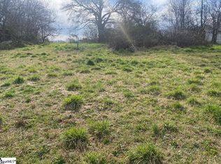 207 Summeral St, Clinton, SC 29325