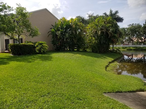 4th image of 10282 SW 55th Ln