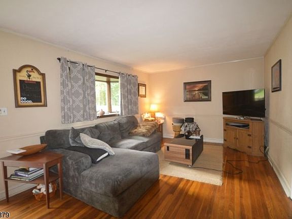 3rd image of 12 Saint Marys Pl