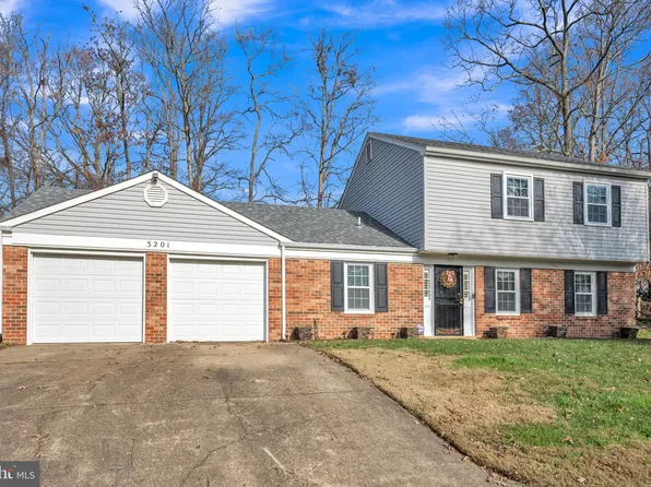 3201 High Timber Ct, Waldorf, MD 20602