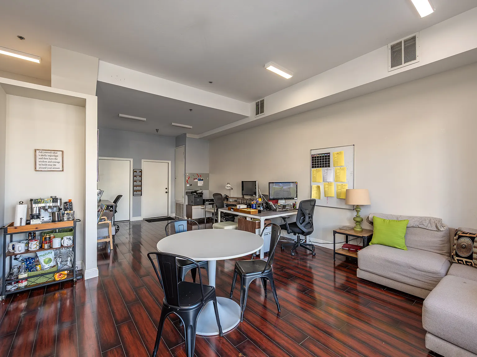 2 bed, 1.5 bath, 1626 sqft, $6,250 — Photo 3