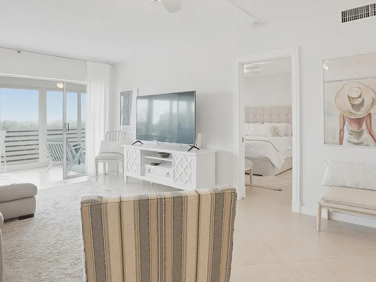 921 Spanish Cir #436 — Photo 3