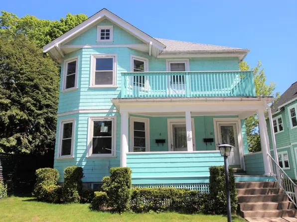 8 Thurston Rd Unit 8, Watertown, MA 02472