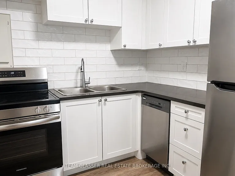 735 Wonderland Rd S #212 — Photo 5