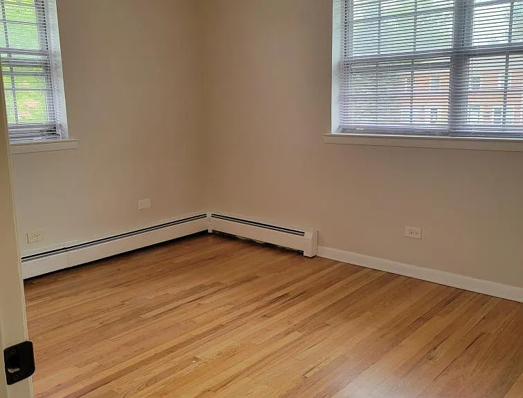 1725 Howard Ave W #201 — Photo 5