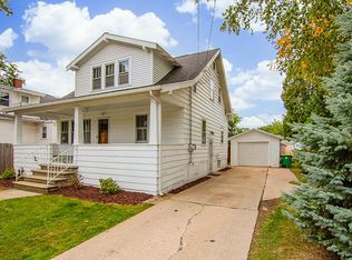 1081 Division St, Green Bay, WI 54303