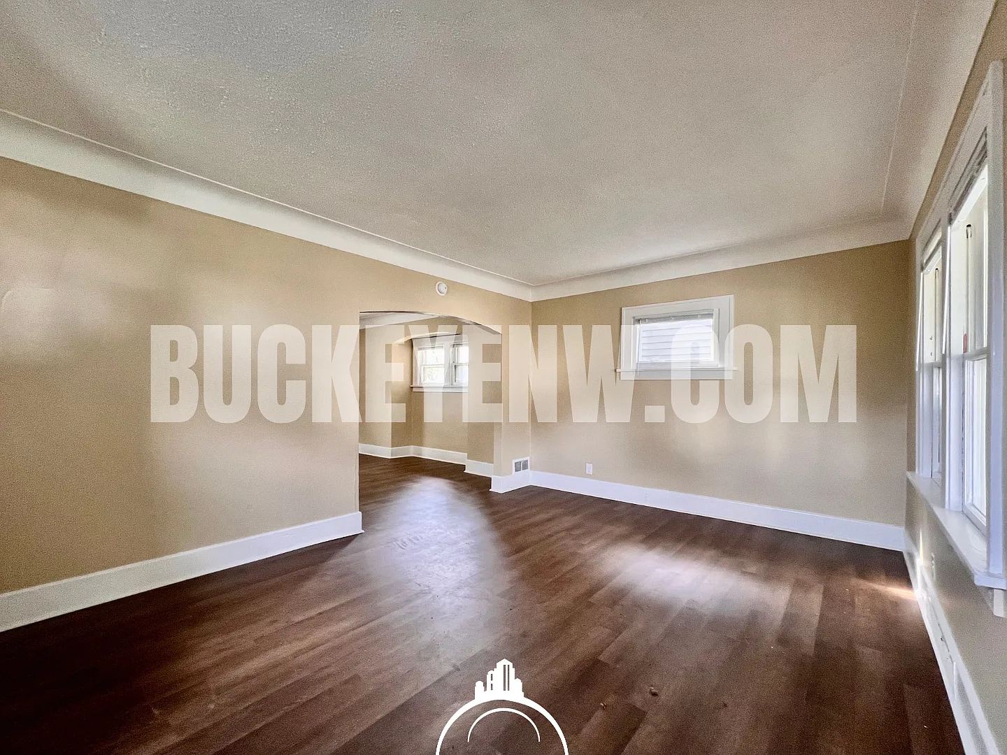 3 Bedroom House — Photo 2