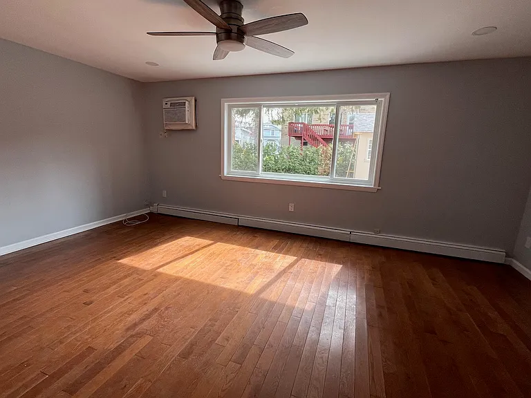 242 Commercial Ave #1 — Photo 5