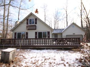 833 Goldenrod Dr, Houghton Lake, MI