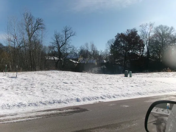 19487 Carson Cir NW, Elk River, MN 55330