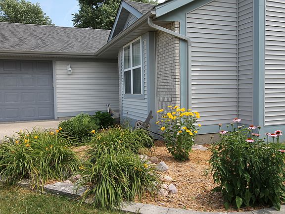 2nd image of 13 Santa Fe Dr