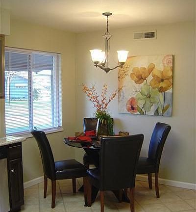 4th image of 4049 Esperanza Dr
