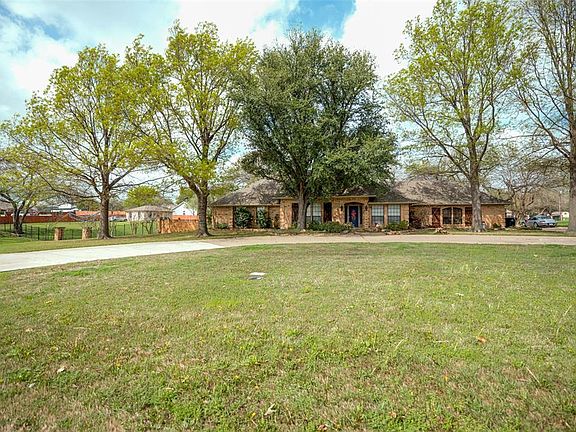 5th image of 8440 Meadow Hill Dr