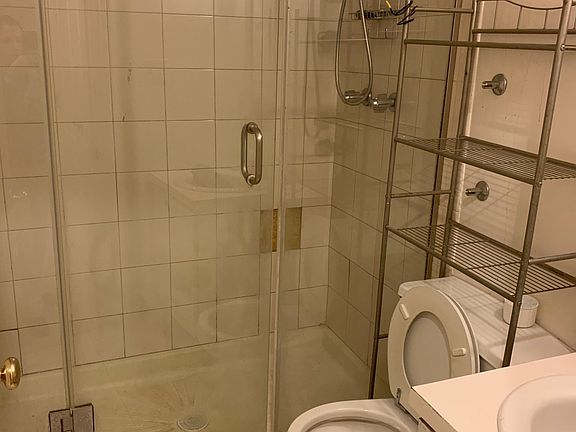 3rd image of 15-51 Bell Blvd Floor 2