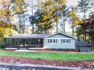 134 Golden Hills Dr, Woodstock, GA
