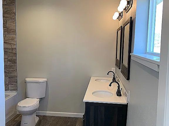 4th image of 20623 E Wellesley Ave