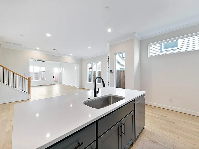946 Judiway St — Photo 11