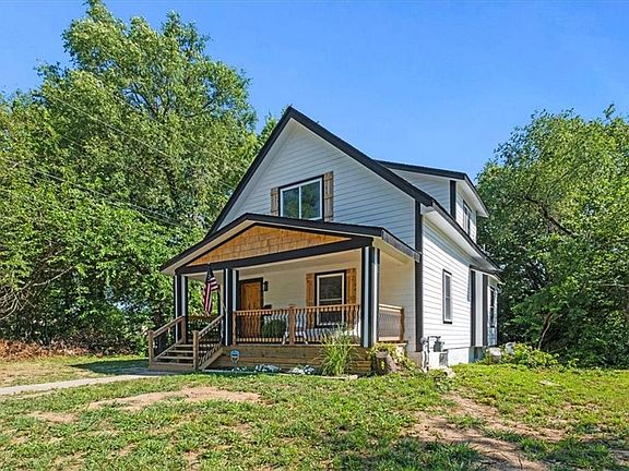 4th image of 1811 Kimball Ave