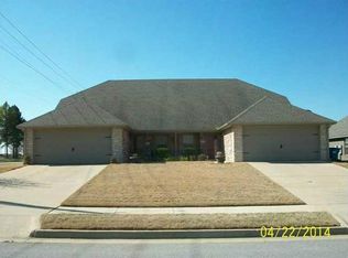 2901 SW Windrift Ave, Bentonville, AR 72713