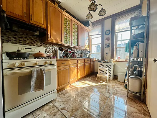 Rented by Native Real Estate LLC | media 16