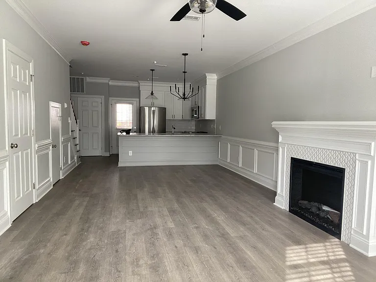 409 Morecrest Ln #1 — Photo 3